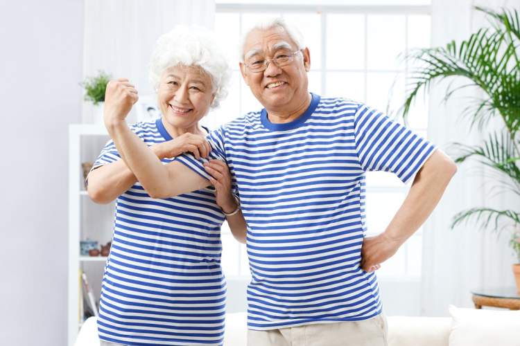 中国　上海　寿星　寿老人 最新：上海最高寿老人112岁，百岁寿星榜首现7对百岁夫妻！上海已