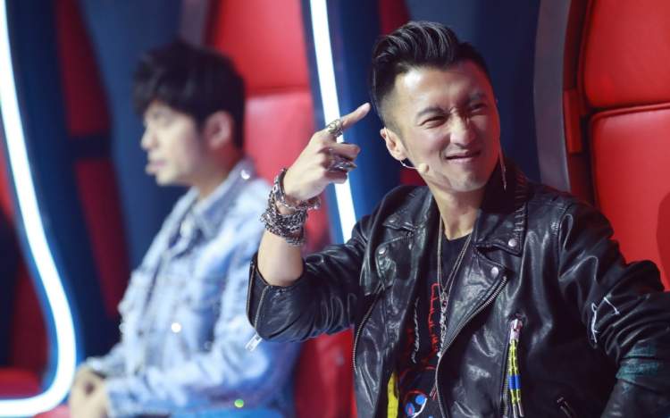 正式改名!《中国好声音》归来,周杰伦庾澄庆谢霆锋李健音乐逗笑两不误