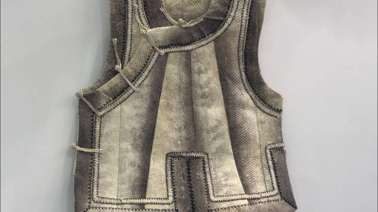 鱼皮能做成衣服麦秸能剪贴成画全国各地非遗文创品线上也能买买买