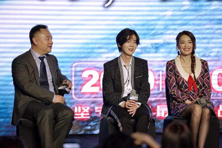 "小鹿刚出道时,就一眼看中了他的少年感,觉得他就是电影里的江洋.