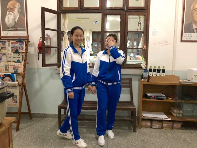 90年代学生校服图片