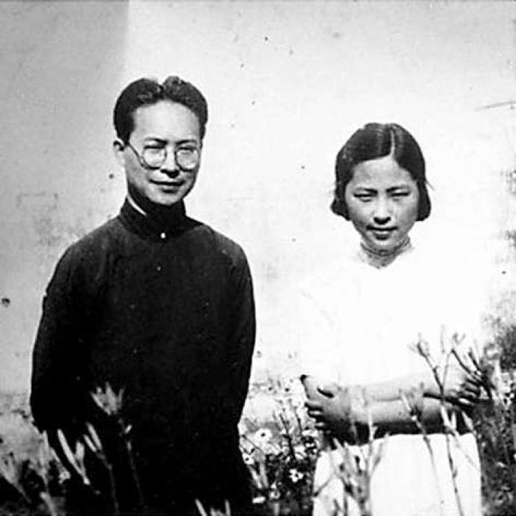 年轻时代的沈从文,张兆和夫妇