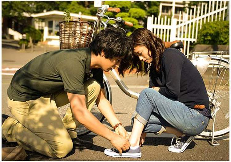 去年电影节黄牛票炒到2000的昼颜明天就上映了现在用一张正常票价就