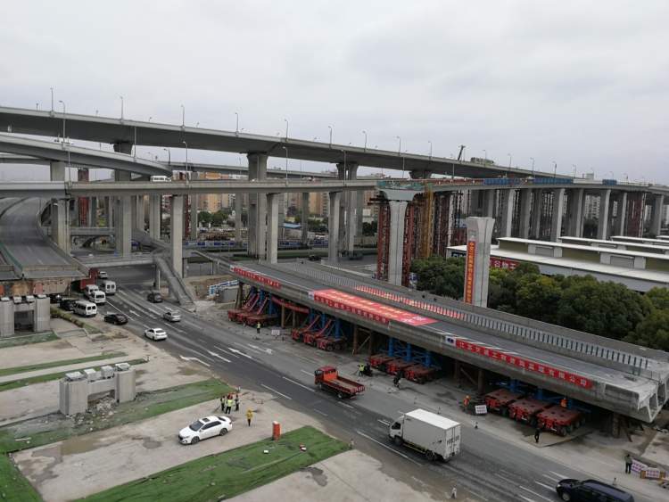 西接已通车的s26公路即沪常高速,东接嘉闵高架北翟路立交,全长约7