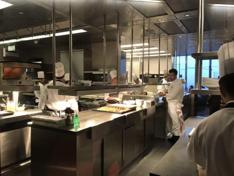 神秘的餐厅后厨, 有米其林三星大厨出没!