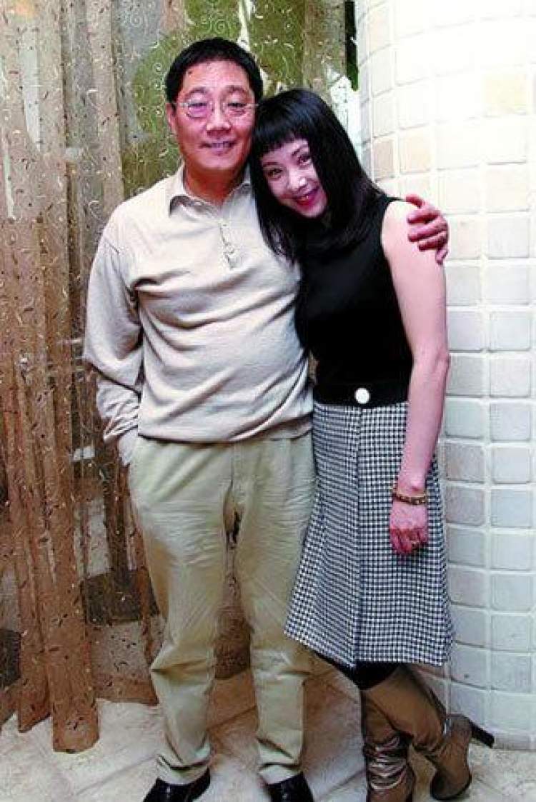 苏越去世,曾创作《血染的风采》