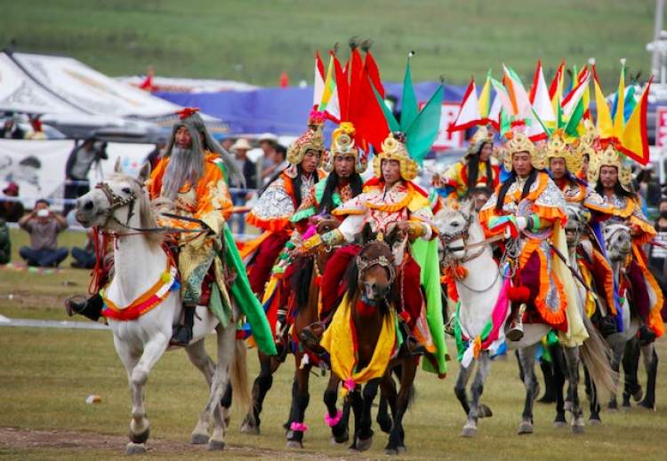 唐卡,藏银,民族舞蹈,非遗美食……9月27日,青海果洛州风情走进大世界