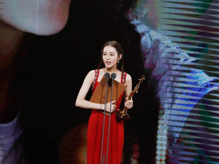 第29届中国电视金鹰奖揭晓,迪丽热巴李易峰成最大赢家!