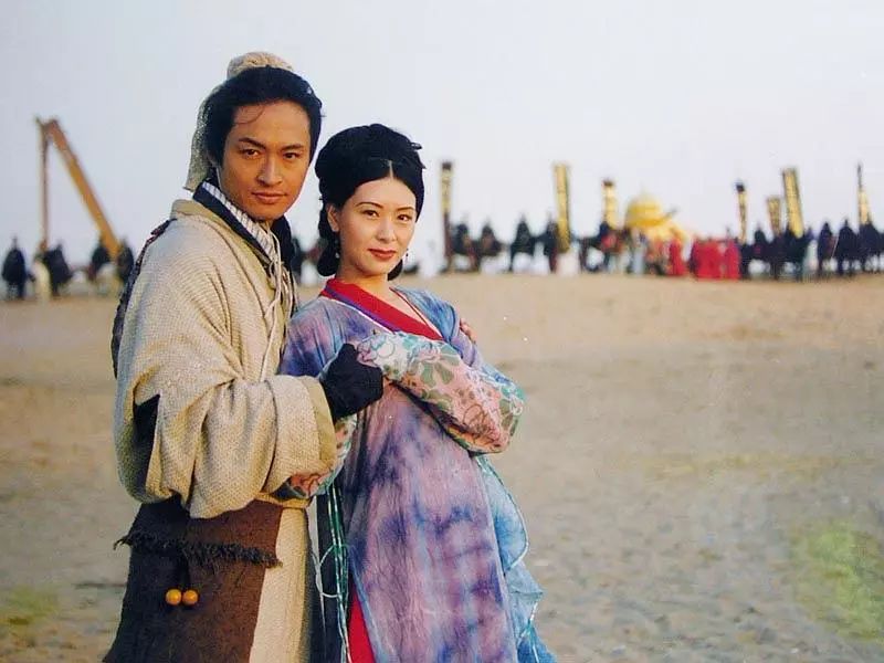 《春去春又回》《倚天屠龙记》,说说杨佩佩"台制港剧"的背后故事