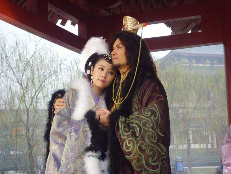 妲己什么样?王丽坤版爱杨戬,林心如版洗白,还有她们也很一言难尽!