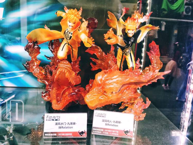 今天的文庙是上海地区日漫周边手办店最集中的地区,卖手办的,卖拼装