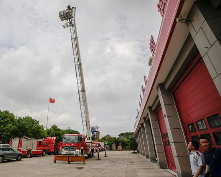 上海消防做了一组实验,结果很震惊
