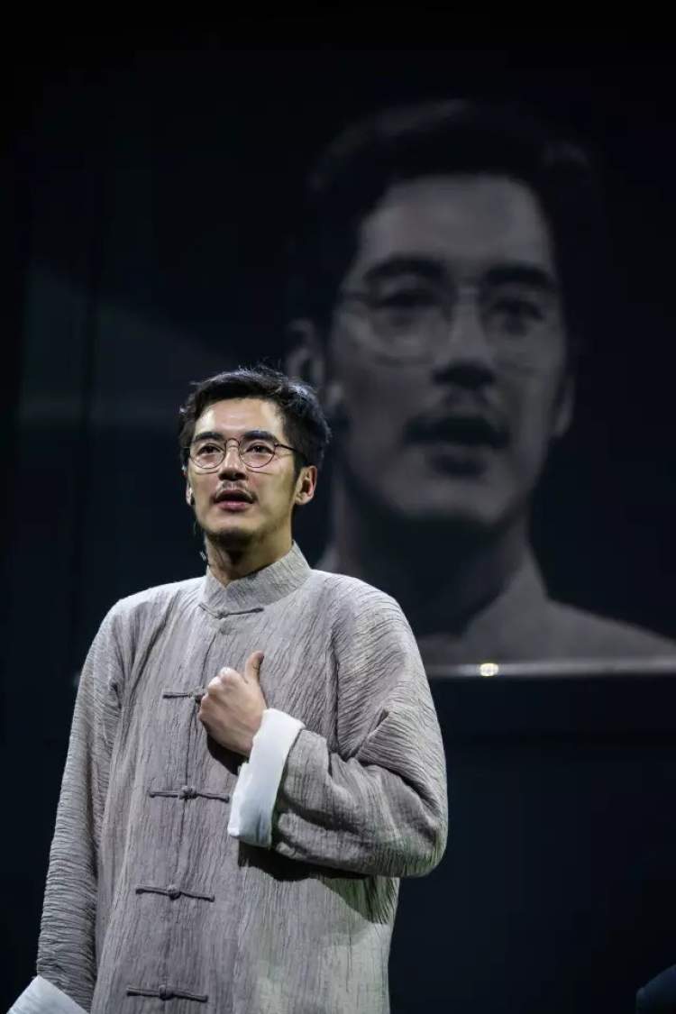到微博炸开锅—金世佳,余皑磊,阿云嘎倾情加盟此版《威尼斯商人》