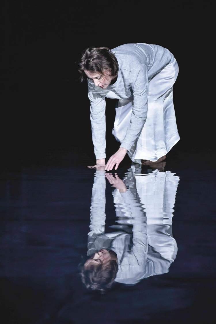 一部被重构的女性神话,柏林来的《美狄亚》正在安福路话剧艺术中心