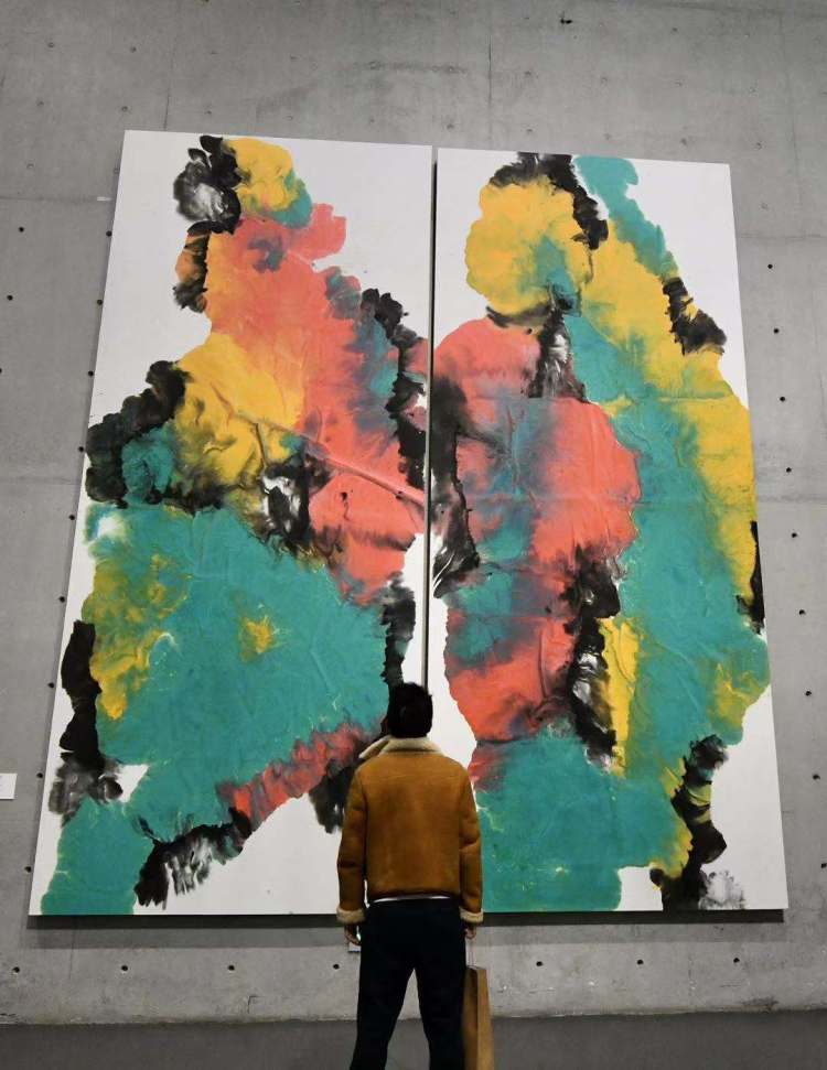 "宏观调控"用在了绘画中?李庚,霜凝抽象水墨作品展给出答案