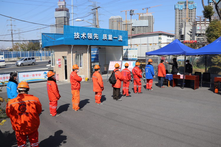 今天武宁路快速化改建工程率先复工,上海城投重大工程项目计划3月底全