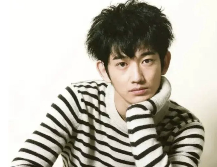 松山健一后 永山瑛太 坂本健太郎的脸也崩了 日本盐系帅哥保质期真不长 周到上海 松山健一后 永山瑛太 坂本健太郎的脸也崩了 日本盐系帅哥保质期真不长 周到上海