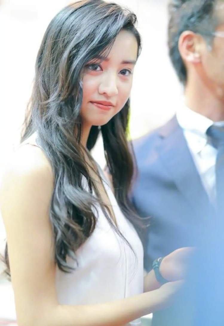 木村心美私服比大片好看 不如换个跑道发展可能更适合 周到上海 木村心美私服比大片好看 不如换个跑道发展可能更适合 周到上海