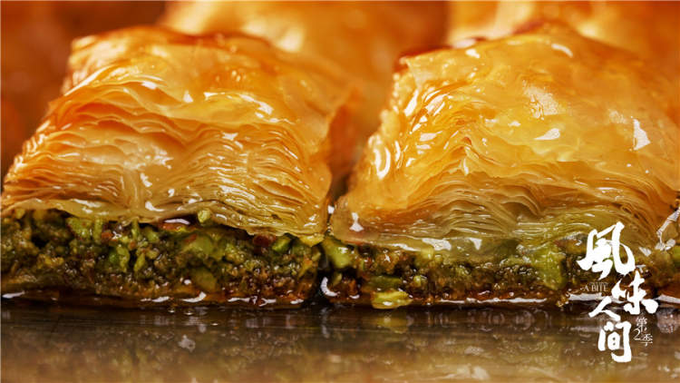 5!《风味人间2》撒糖:悬崖蜜鸡头米,每一口都不舍得放过