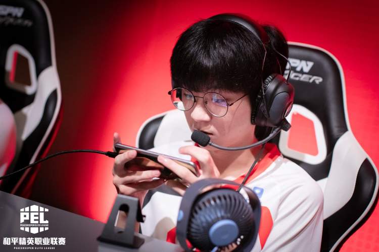 2020和平精英职业联赛冠军战队ag专访冠军只是开始我们要打造一个王朝