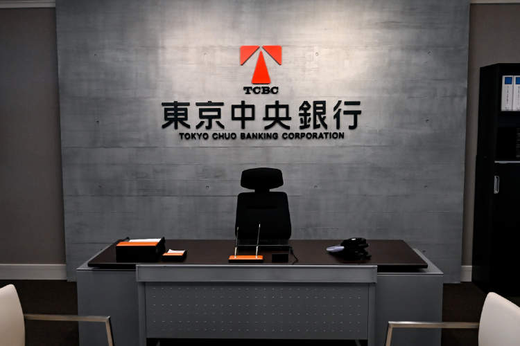 日本大叔堺雅人携《半泽直树2》又杀回来了