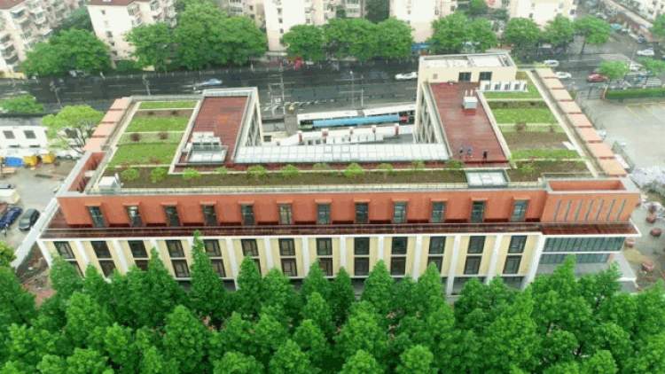 上海中学新建中兴楼主体结构封顶了,历史最悠久的中学之一提升硬件