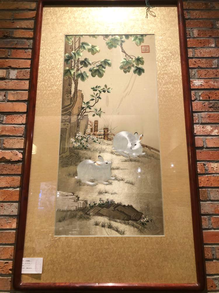 远看是画近看是绣外滩边这个露香园顾绣艺术展以假乱真了