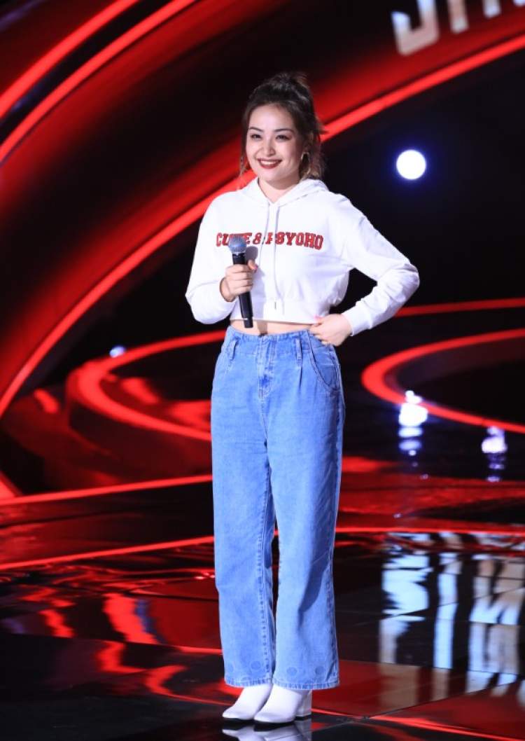 专访"好声音"学员玛迪娜:"铁嗓甜心"让谢霆锋甘愿"