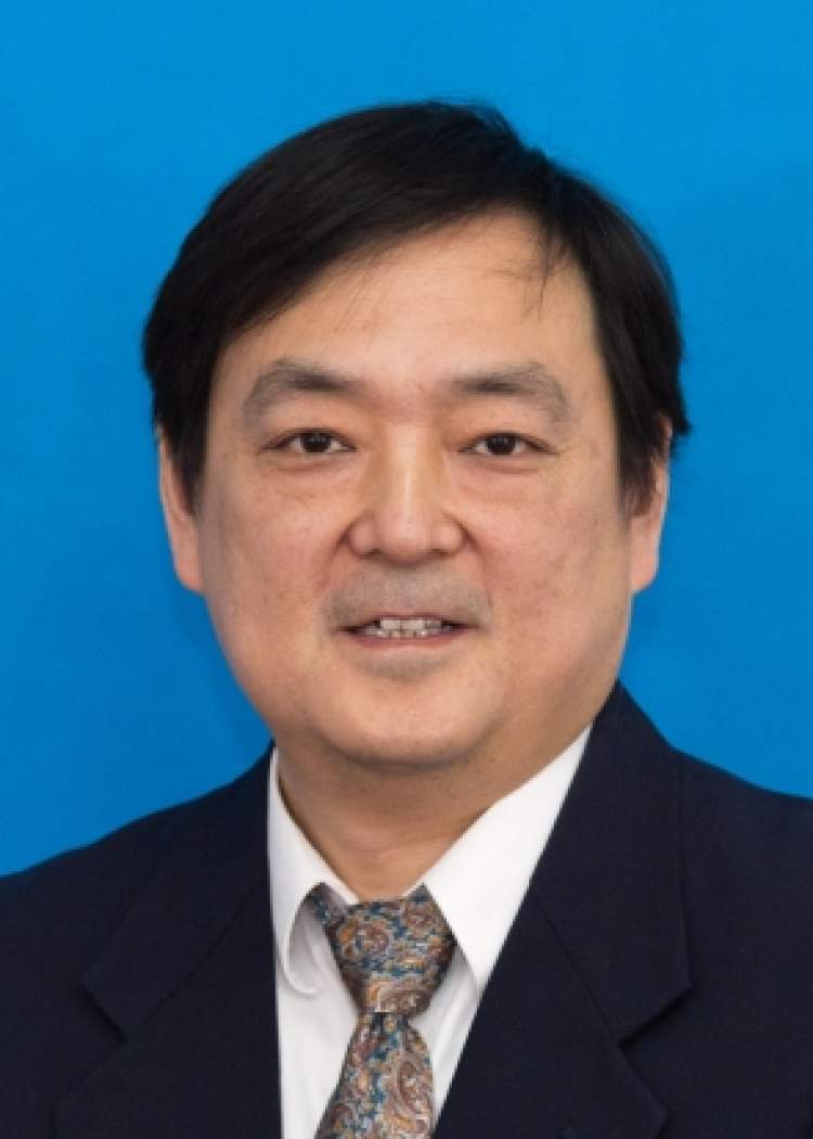 女  复旦大学上海医学院副院长,主任医师,上海市预防医学会会长何晓明