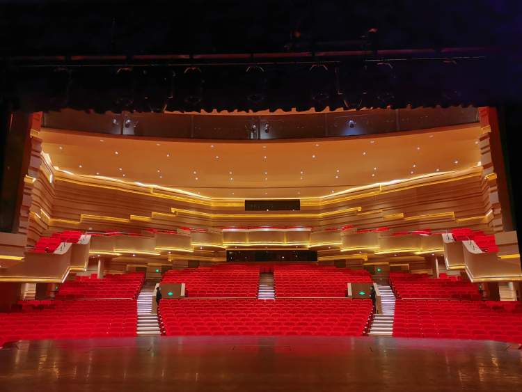 春节演出|上海京剧院牛年"国粹春节档" 名家名角全梁上坝,线上线下