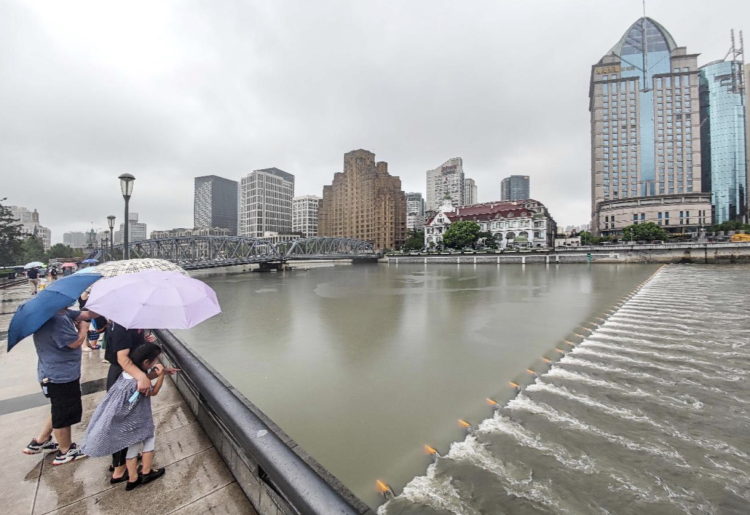 上海的雨什么时候下完?已经末伏了,天还会热吗?