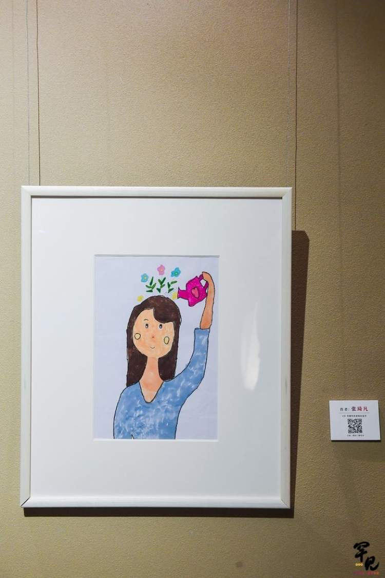 10余幅画来自18岁的她,画展前三天却因罕见病离开|晨看展