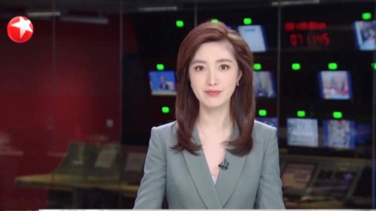 上海电视台何卿怀孕照图片