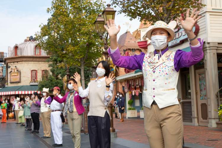 迪士尼演职人员需有核酸检测证明才能出入办公场所