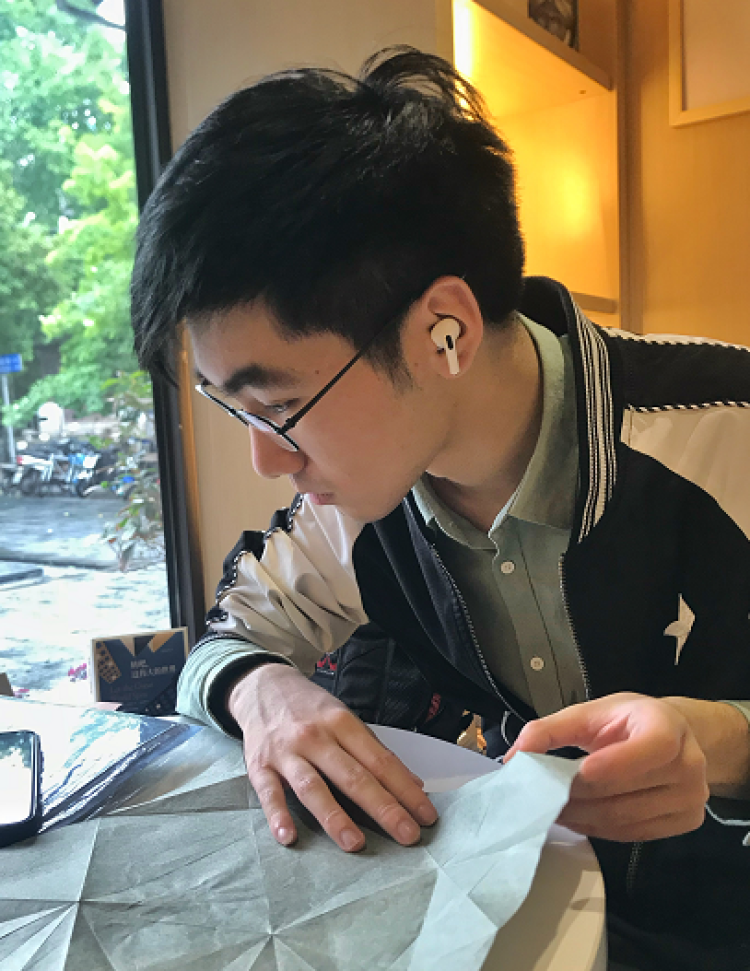 杜佳磊: 折纸与数学是相通的