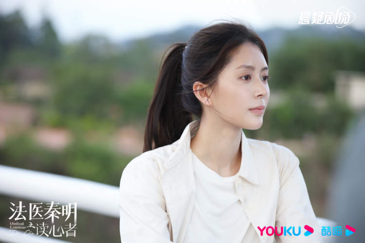 这位导演想拍出"法医秦明"的新特点