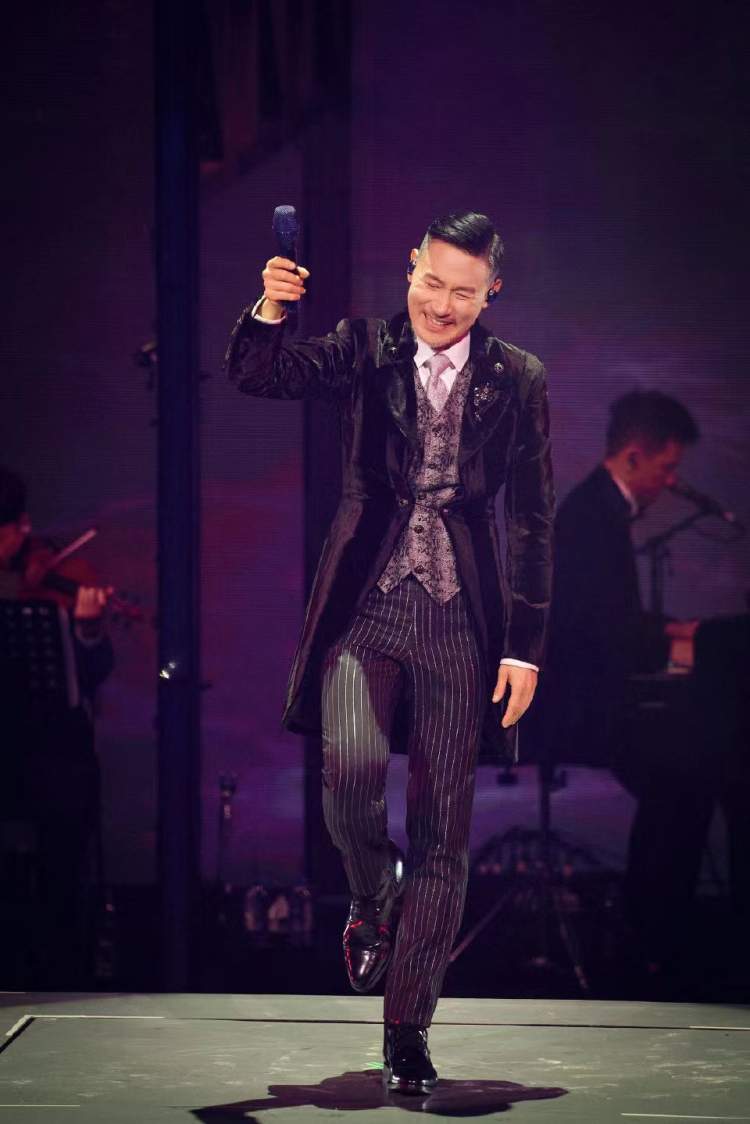 60每天爱你多一点张学友60巡回演唱会上海站特刊