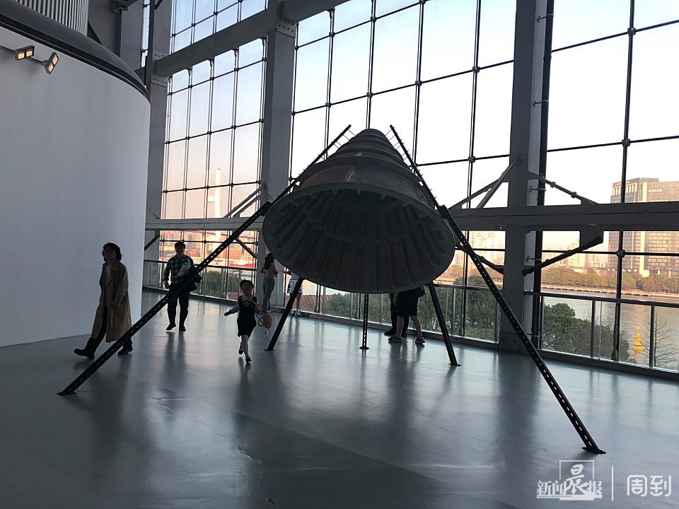 上海双年展闭幕第一流的当代艺术展览有市民打卡11次