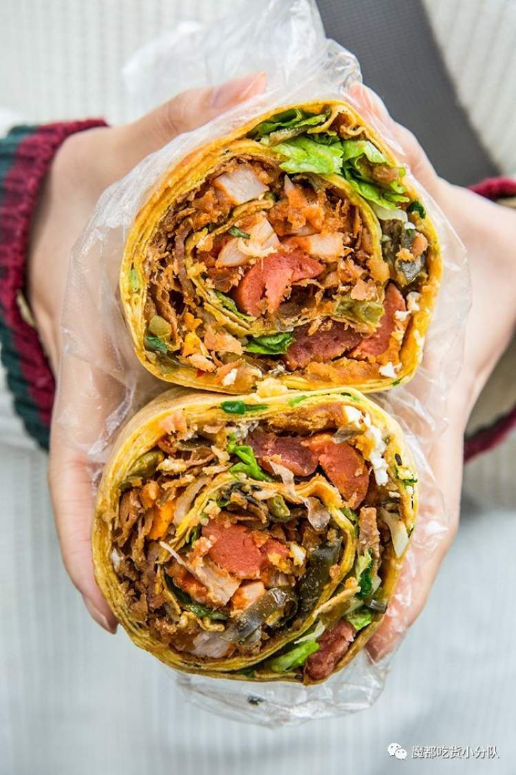 网传月入20w的煎饼摊,每次只开半天