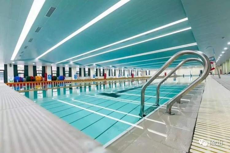 中,小学生学游泳指定场所 地址:金山区张堰镇东贤路69号4号楼一楼